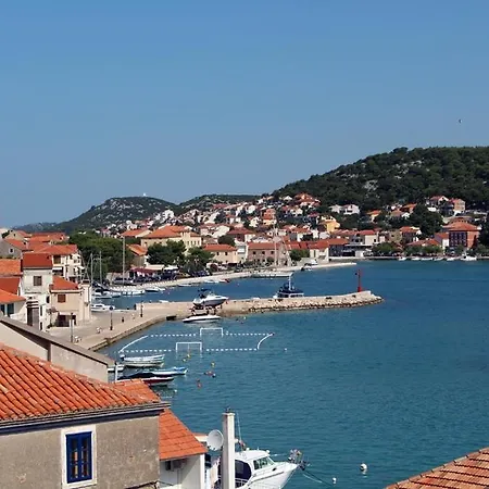 3 Bedroom In Tisno