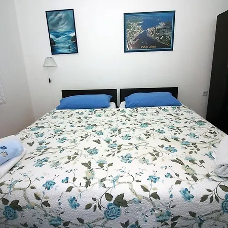 3 Bedroom In Tisno